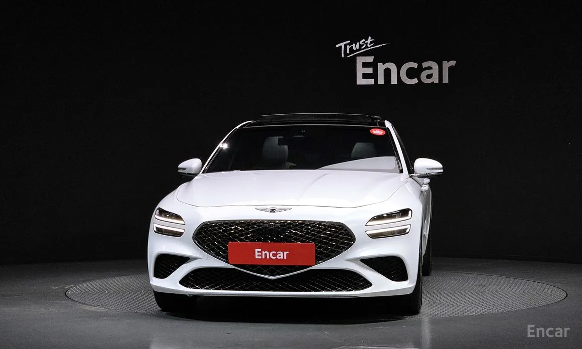 صورة 3 - Genesis G70