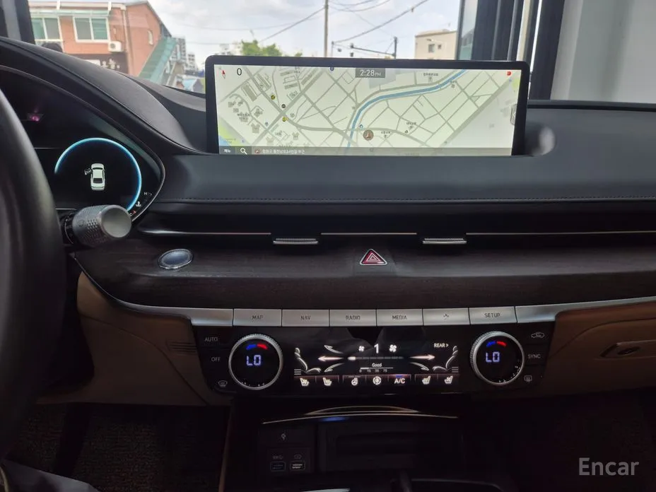 Фото 7 - Genesis G80
