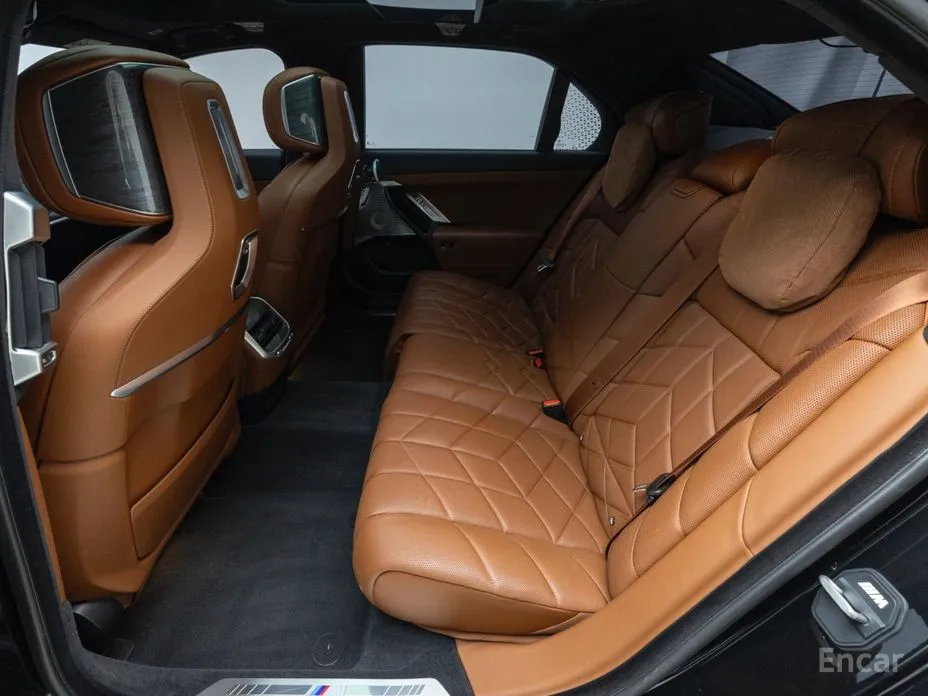 BMW i7 2022 xDrive 60 M sport