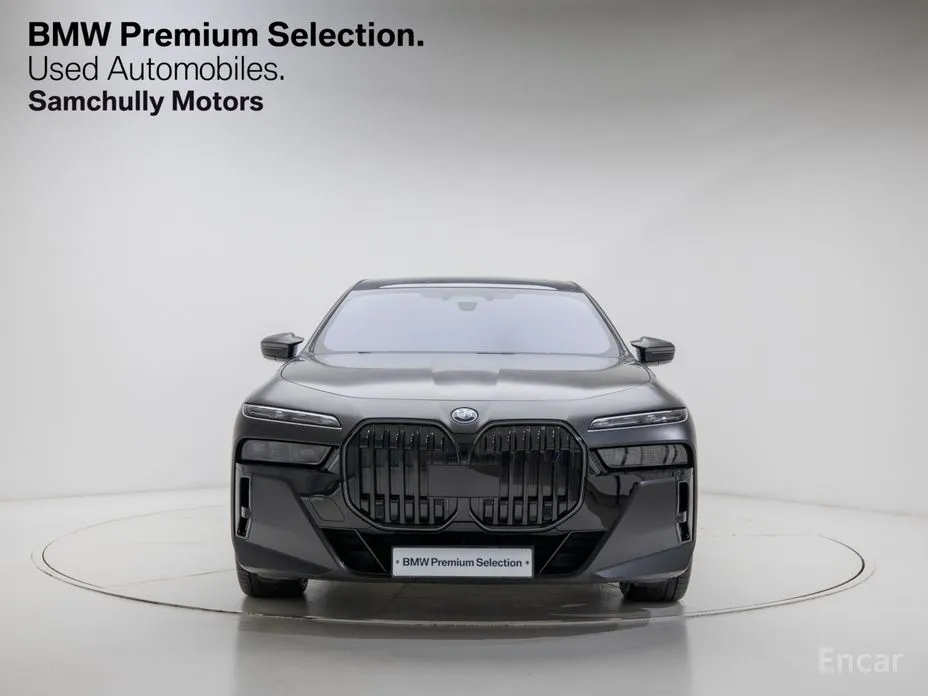 BMW i7 2022 xDrive 60 M sport