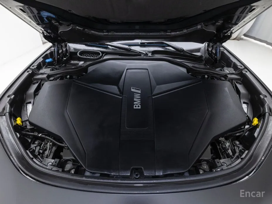 BMW i7 2022 xDrive 60 M sport