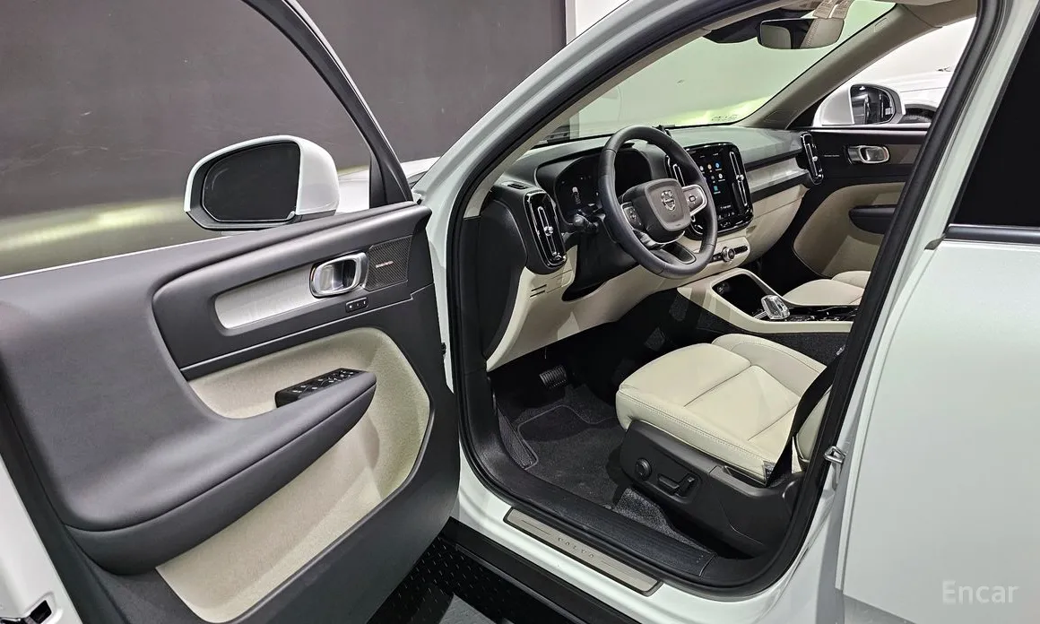 Volvo XC40 2018 B4 Ultra Bright