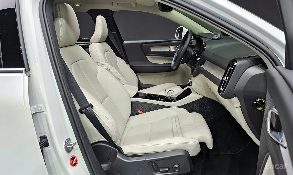Volvo XC40 2018 B4 Ultra Bright