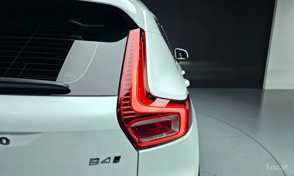 Volvo XC40 2018 B4 Ultra Bright