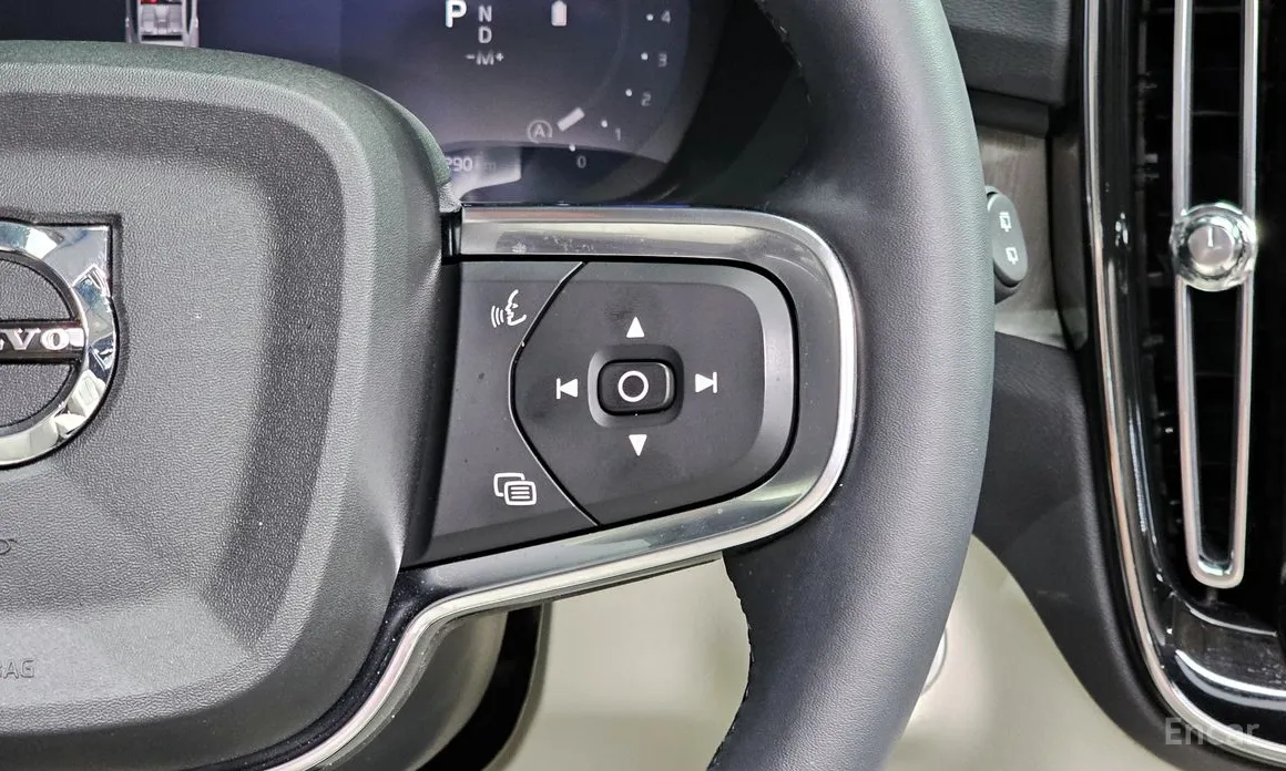 Volvo XC40 2018 B4 Ultra Bright