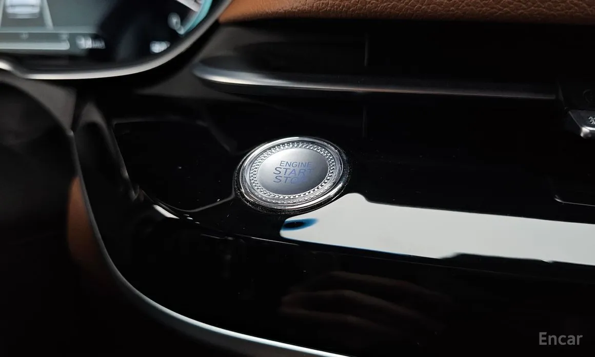 Фото 28 - Genesis G80