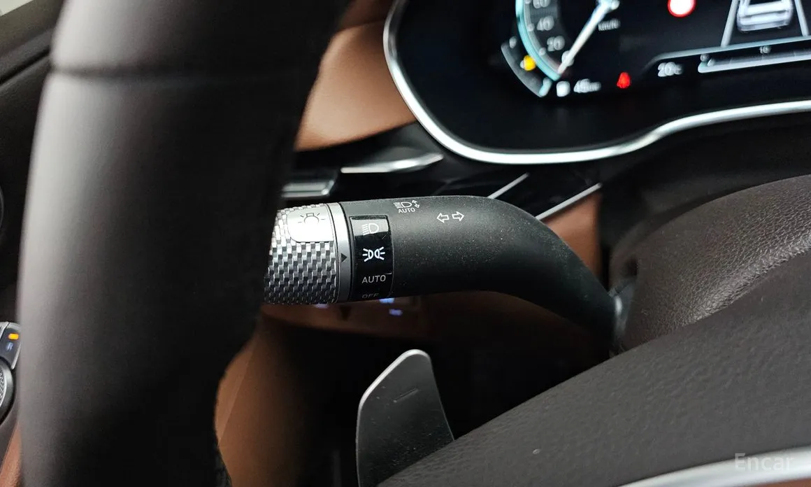 Фото 29 - Genesis G80