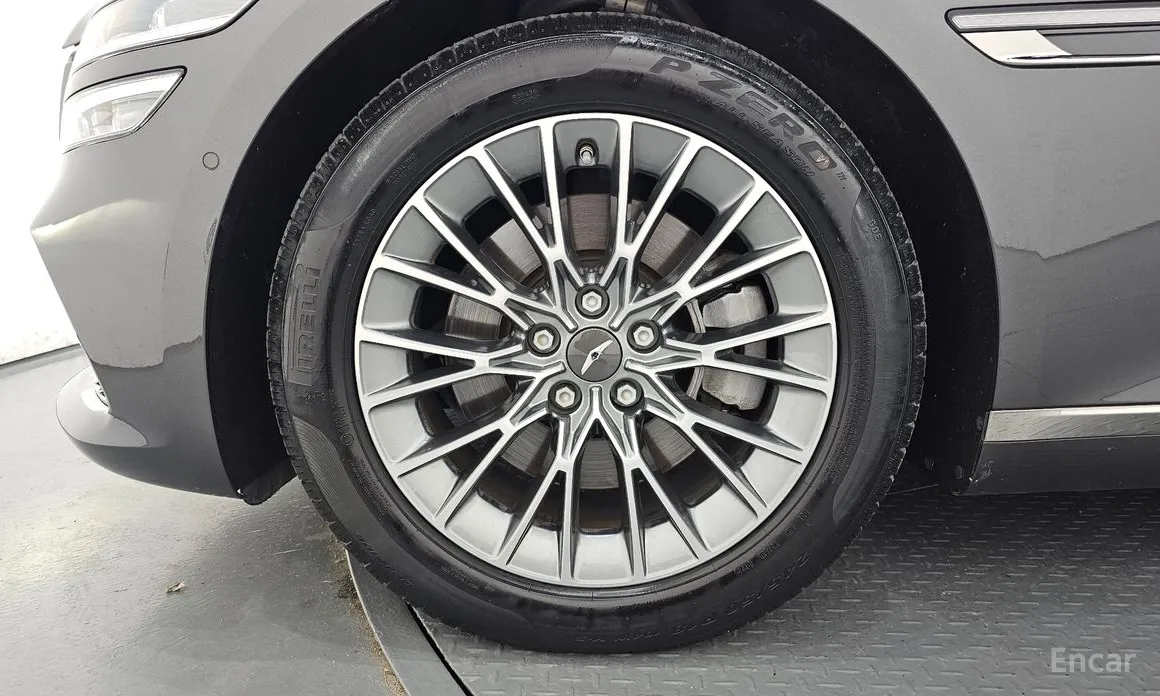 Фото 5 - Genesis G80