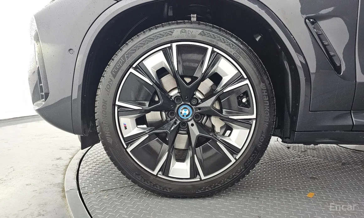 BMW iX3 2021 M Sports