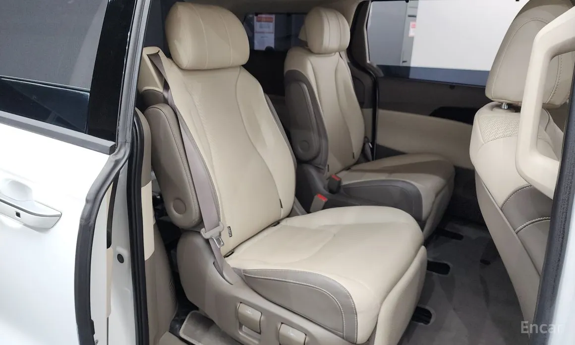 Zdjęcie 11 - Kia Carnival