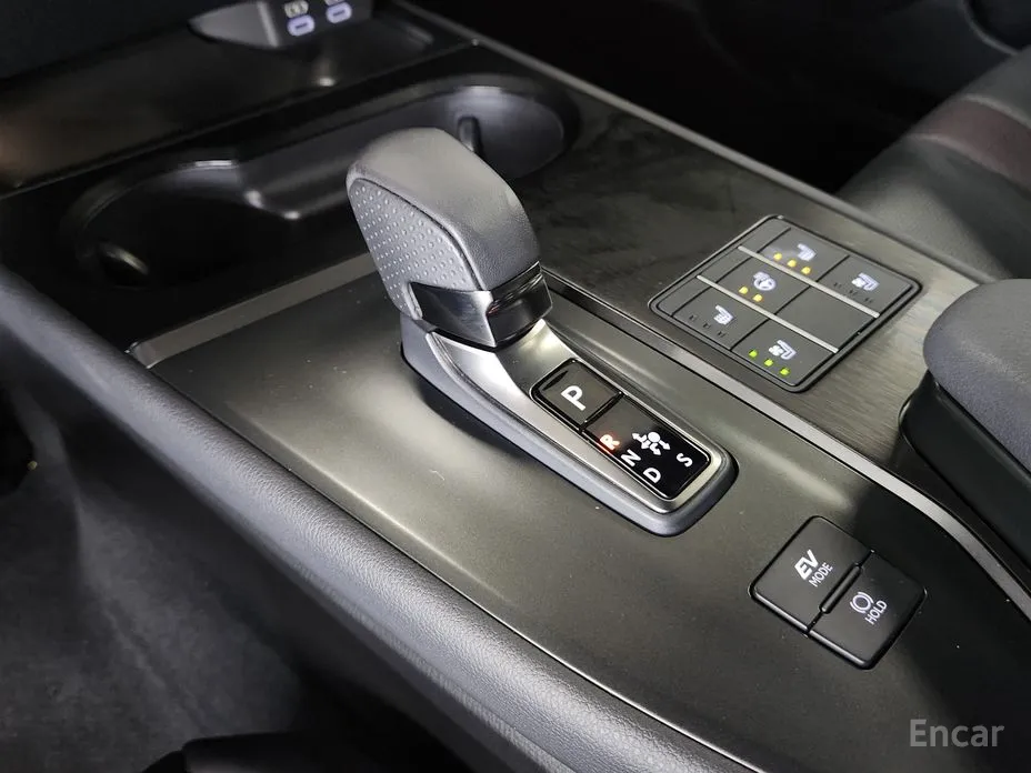 Lexus UX 2024 2.0 F-Sport 2WD