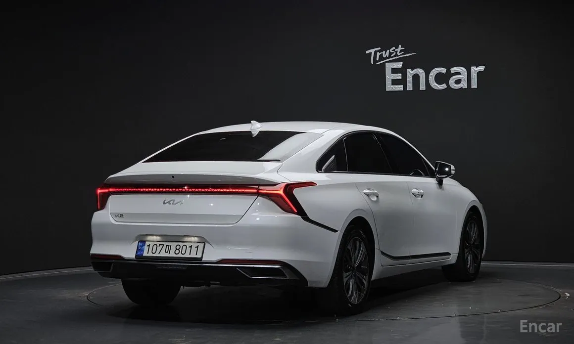 Zdjęcie 2 - Kia K8
