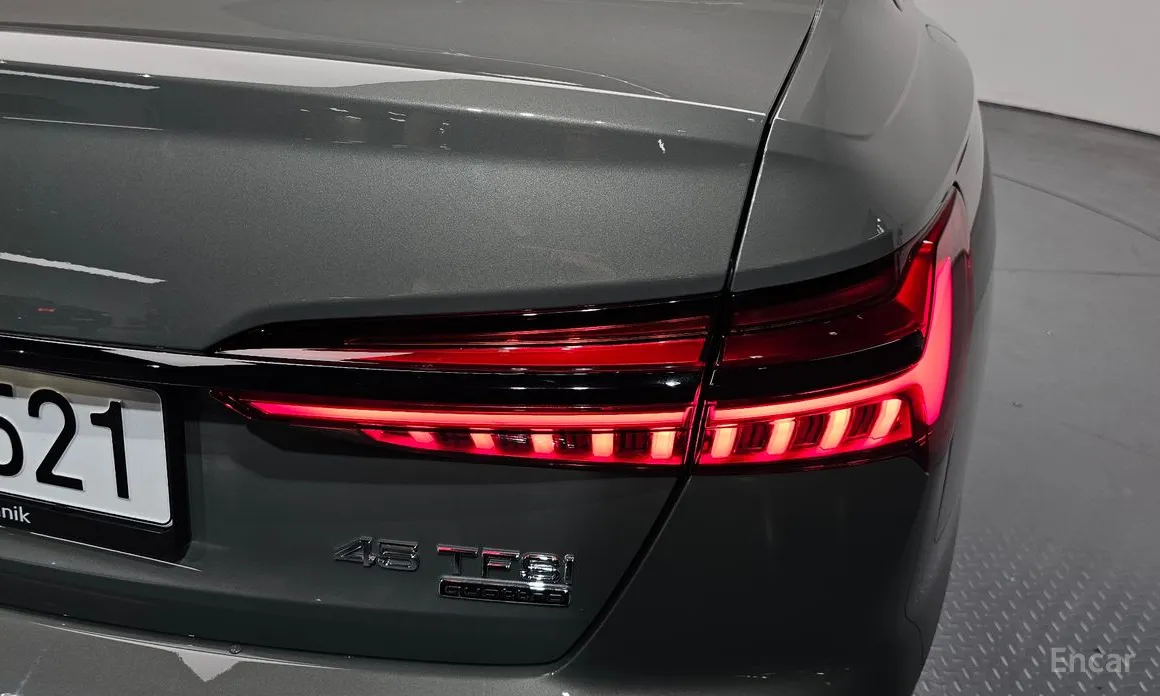 Audi A6 2019 45 TFSI Quattro Premium