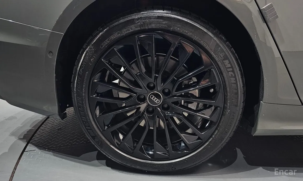Audi A6 2019 45 TFSI Quattro Premium