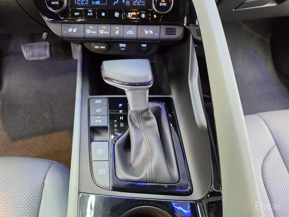 Hyundai Avante 2023 1.6
