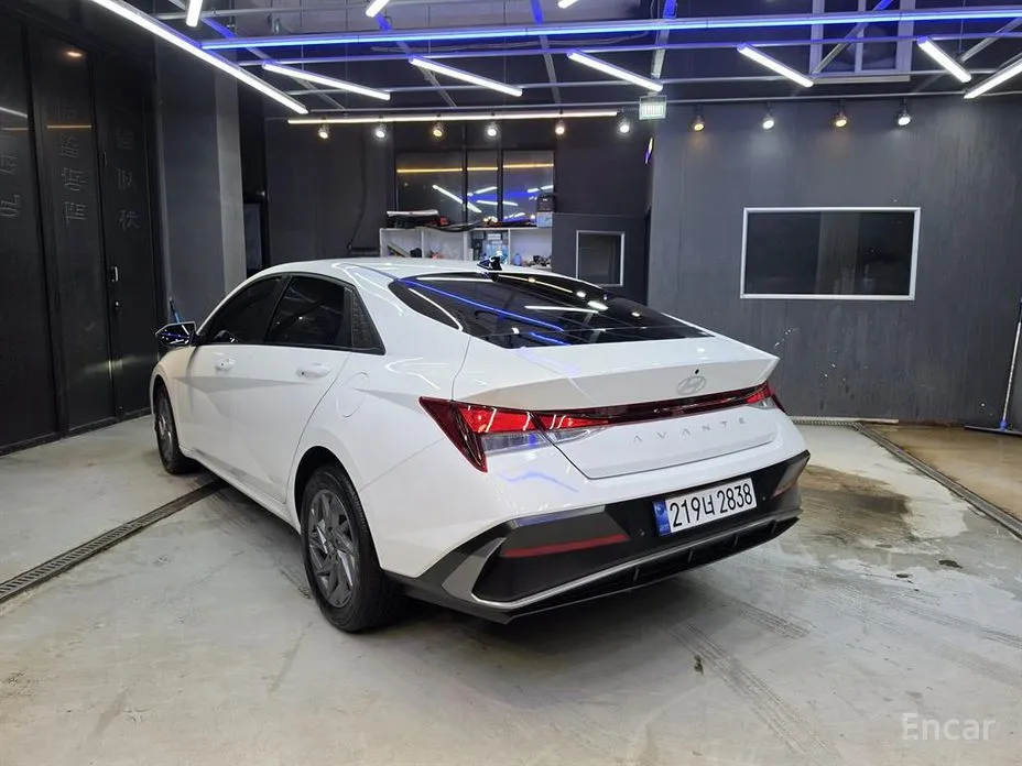 Hyundai Avante 2023 1.6