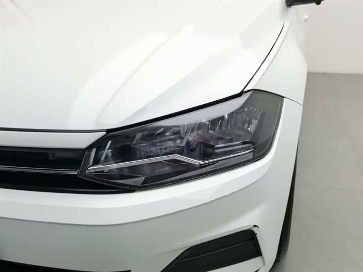 Photo 7 - Volkswagen Polo