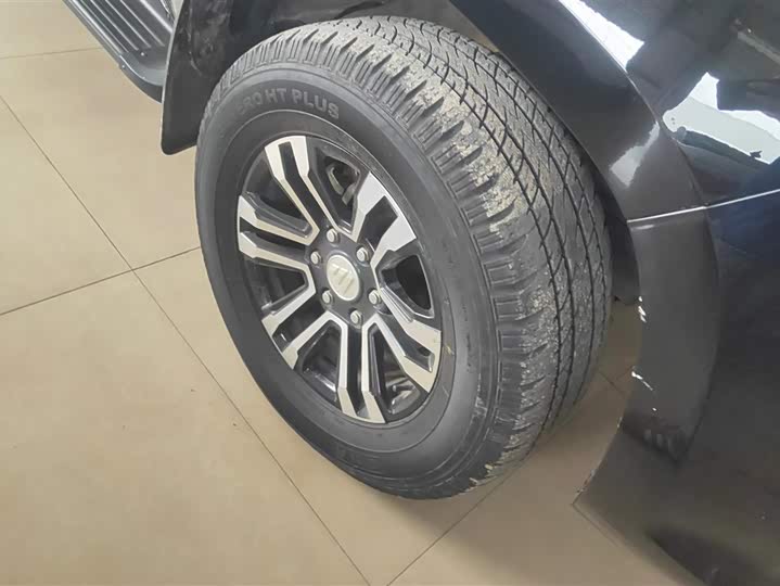 Foton Tunland F9 2023 2023款 2.0T柴油手动四驱奋斗精英型长厢4F20TC