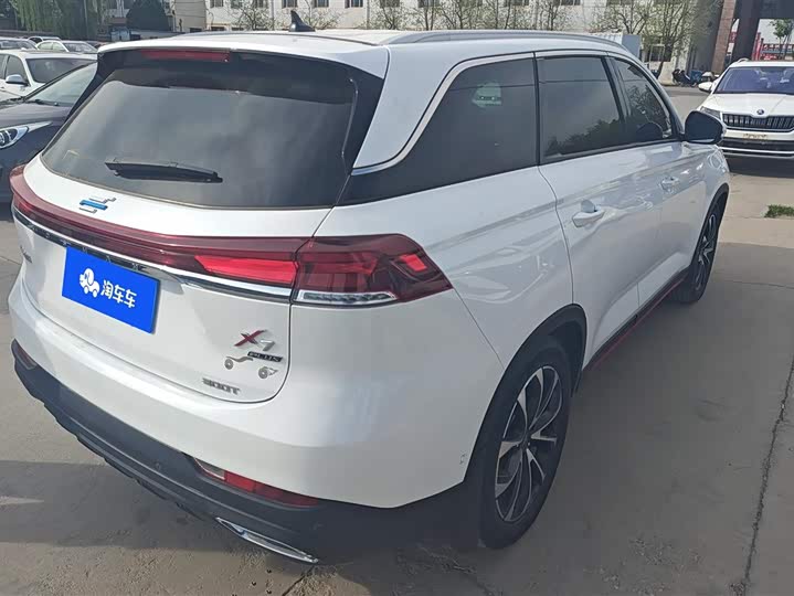 Changan Oshan X7 Plus 2023 2023款 畅享版 1.5T自动领航型 7座