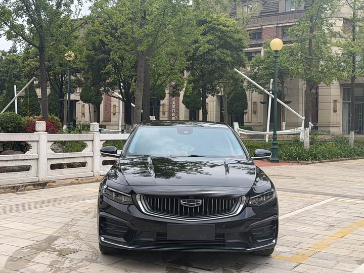 Фото 2 - Geely Preface