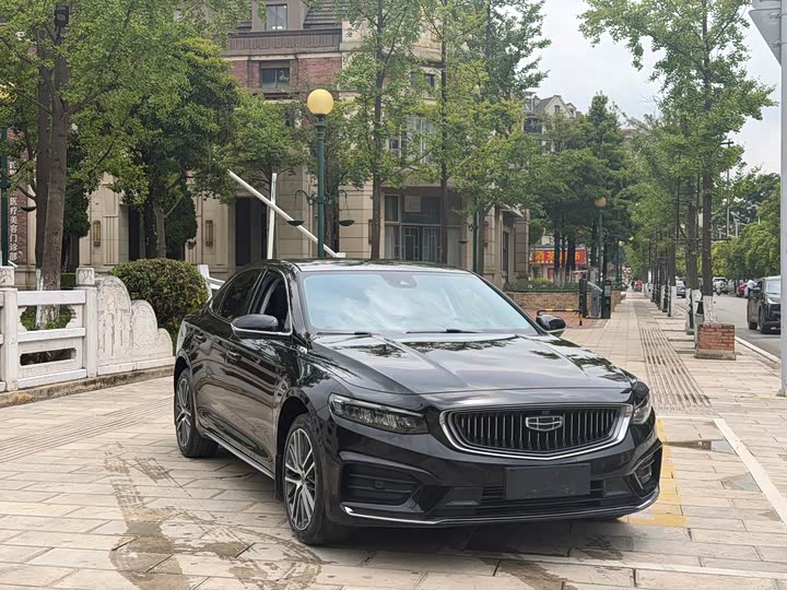Фото 3 - Geely Preface