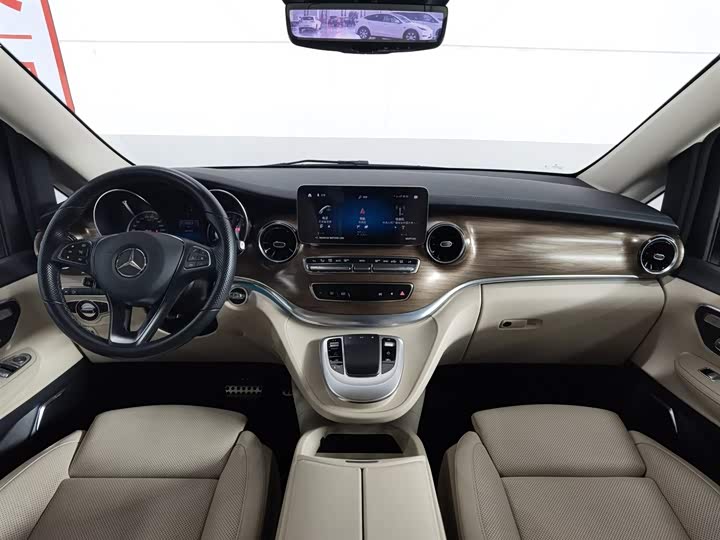 Mercedes-Benz V-Class 2022 2022款 V 260 L 长轴距豪华版