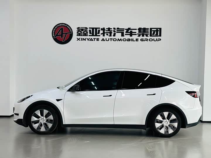 Tesla Model Y 2022 2022款 改款 后轮驱动版