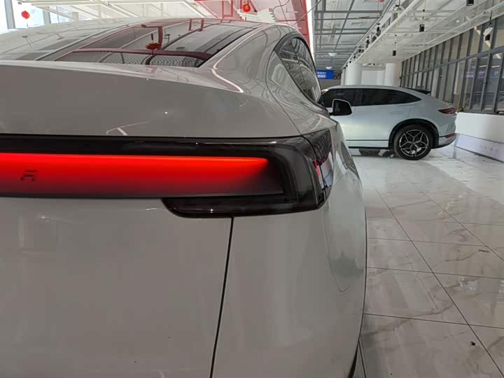 Фото 8 - Tesla Model Y