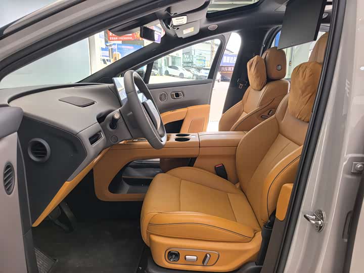 LiXiang i8 2025 2025款 标准版