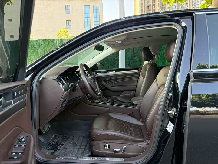 2021 Volkswagen Phideon