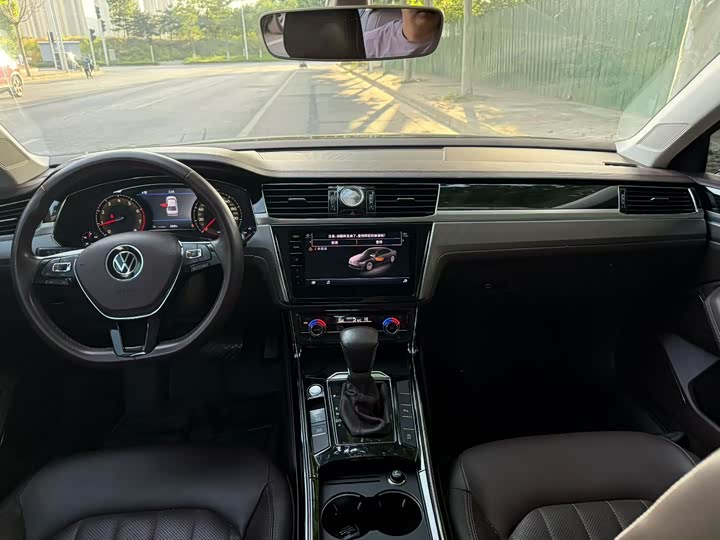 2021 Volkswagen Phideon