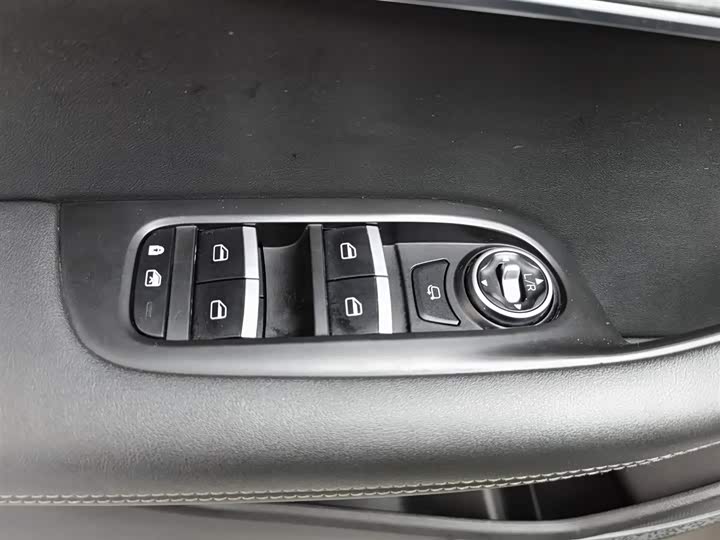 Chery Tiggo 7 Plus 2021 2021款 1.5T CVT尊贵型