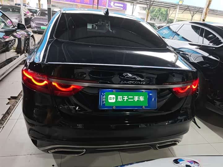Zdjęcie 6 - Jaguar XF L