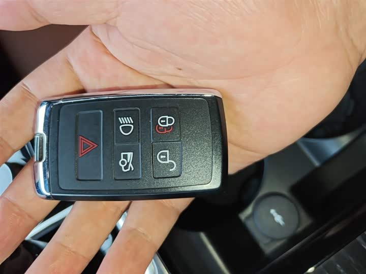 Zdjęcie 9 - Jaguar XF L