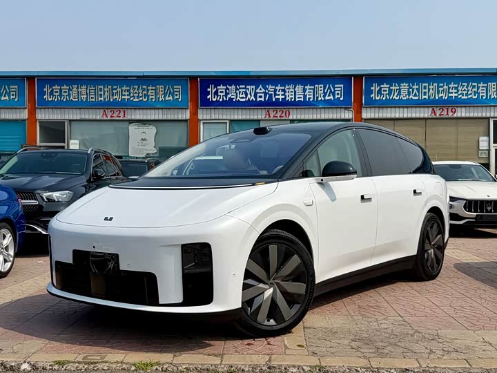 LiXiang i8 2025 2025款 标准版