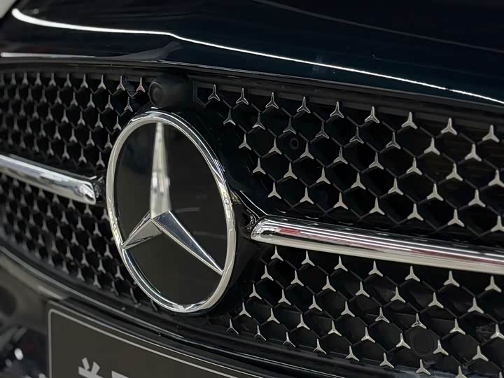 Фото 7 - Mercedes-Benz C-Class