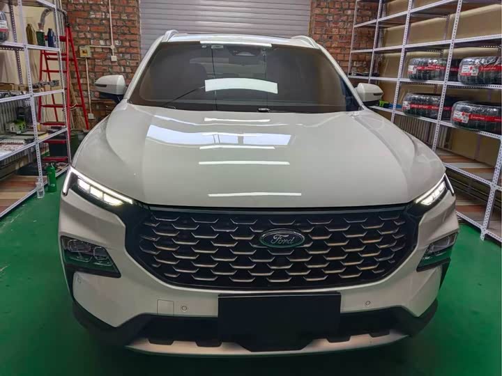 صورة 2 - Ford Equator Sport