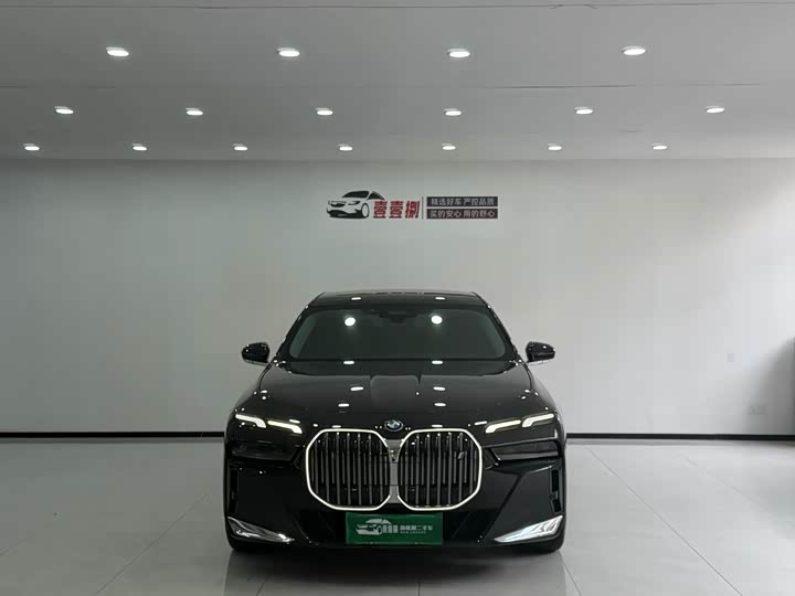 BMW i7 2023 2023款 eDrive50L 领先M运动套装