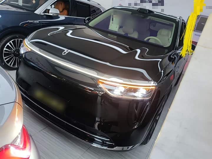 Aito M8 2025 2025款 增程 Max版 37kWh 6座版 (192线激光雷达）