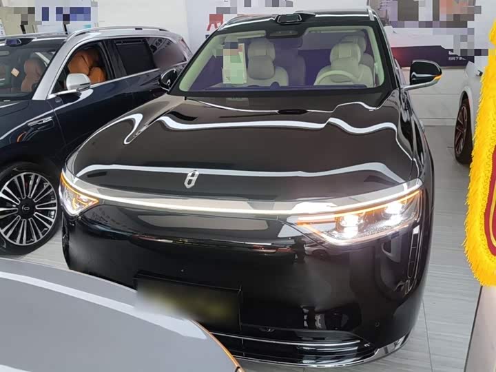 Aito M8 2025 2025款 增程 Max版 37kWh 6座版 (192线激光雷达）