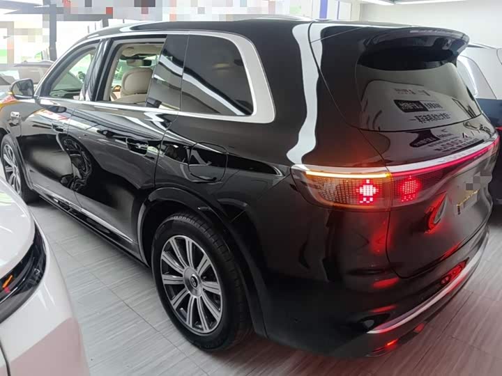 Aito M8 2025 2025款 增程 Max版 37kWh 6座版 (192线激光雷达）