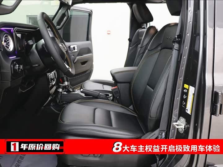 Jeep Wrangler 2024 2024款 2.0T 撒哈拉四门版