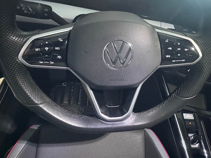 Фото 9 - Volkswagen Lamando L