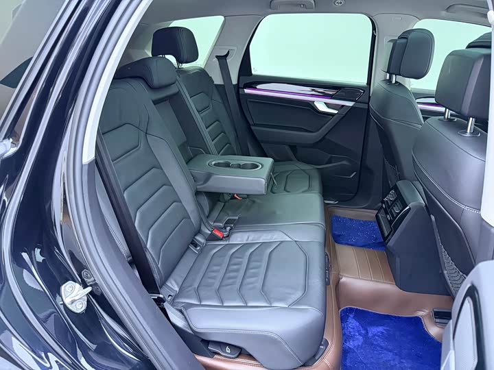 Volkswagen Touareg 2023 2023款 3.0TSI 锐享版 曜黑运动套装