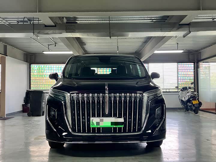 2024 Hongqi HQ9