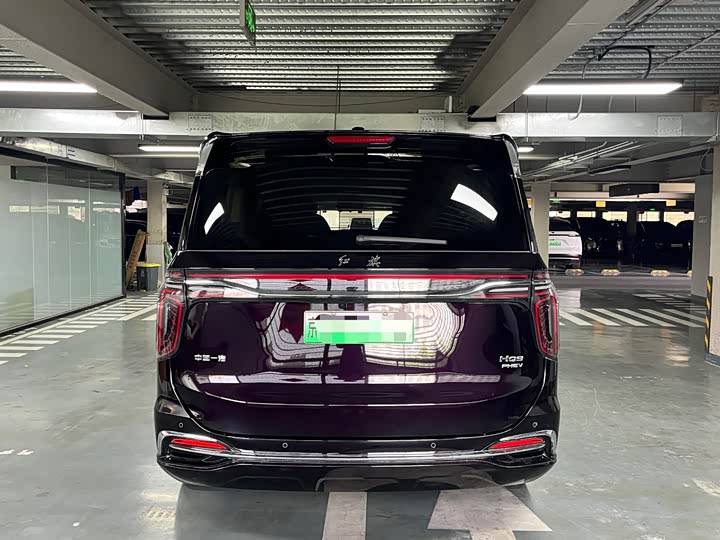 2024 Hongqi HQ9