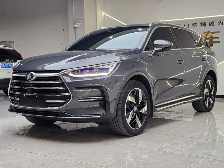 Photo 1 - BYD Tang Hybrid/EV