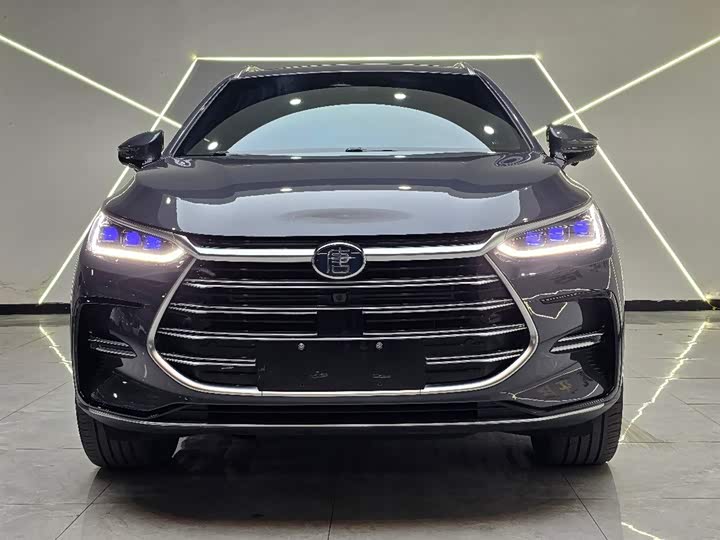 Photo 2 - BYD Tang Hybrid/EV