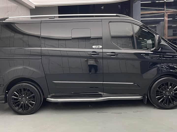 Ford Tourneo 2020 2020款 2.0T 自动商务舱版 国VI