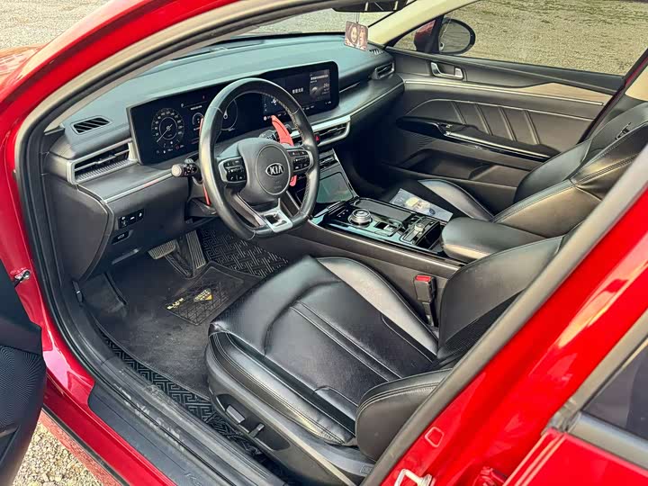 Zdjęcie 4 - Kia K5
